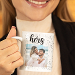 mockup-of-two-friends-clinking-their-coffee-mugs-on-a-thanksgiving-dinner-m35686